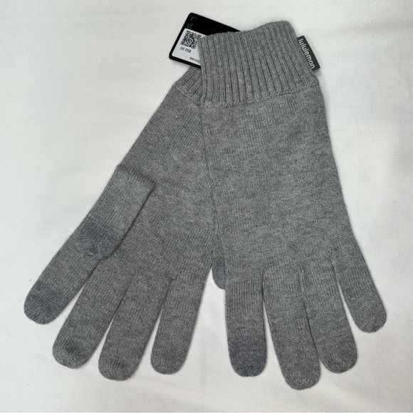 Lululemon Men’s Cold Pursuit Merino Wool Tech Gloves Grey Large XL NWT - Picture 5 of 6